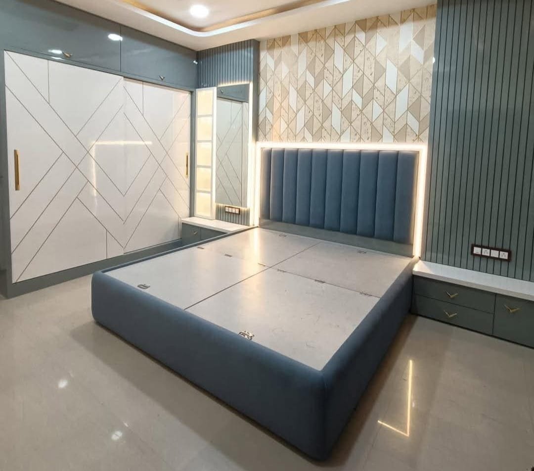 Modern Hall Partition